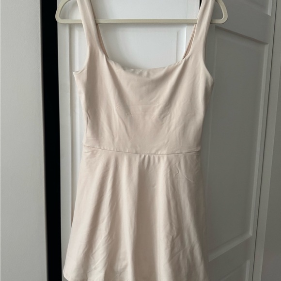 Reformation Amy Active Mini Dress | Built-In Shorts | Sold Out Color | M - Picture 4 of 9